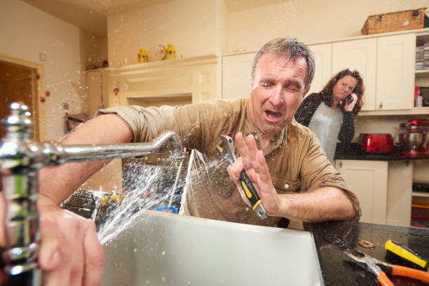 Best Sewage cleanup and water damage restoration  in Red Bluff, CA